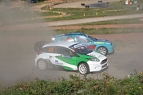 Rennen Rallye Motorsport knapp drift